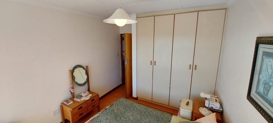 2 Bedroom Property for Sale in Wavecrest Eastern Cape